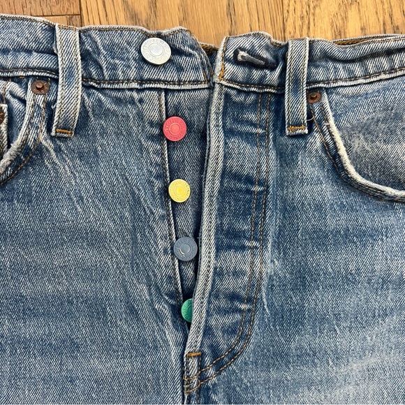 Women’s Levi Premium 501 S Skinny Jeans - Picture 6 of 10